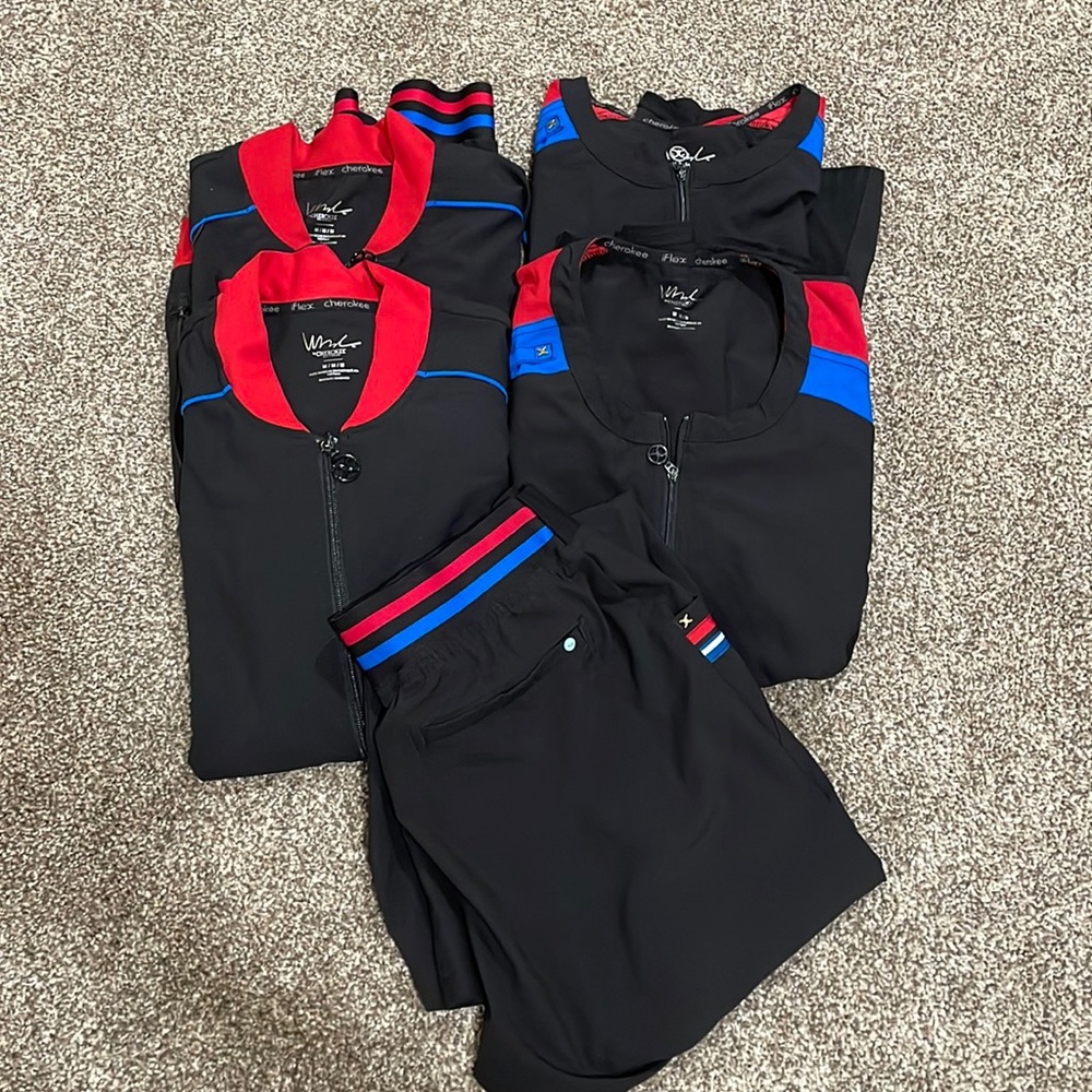 Medium Cherokee iflex scrubs